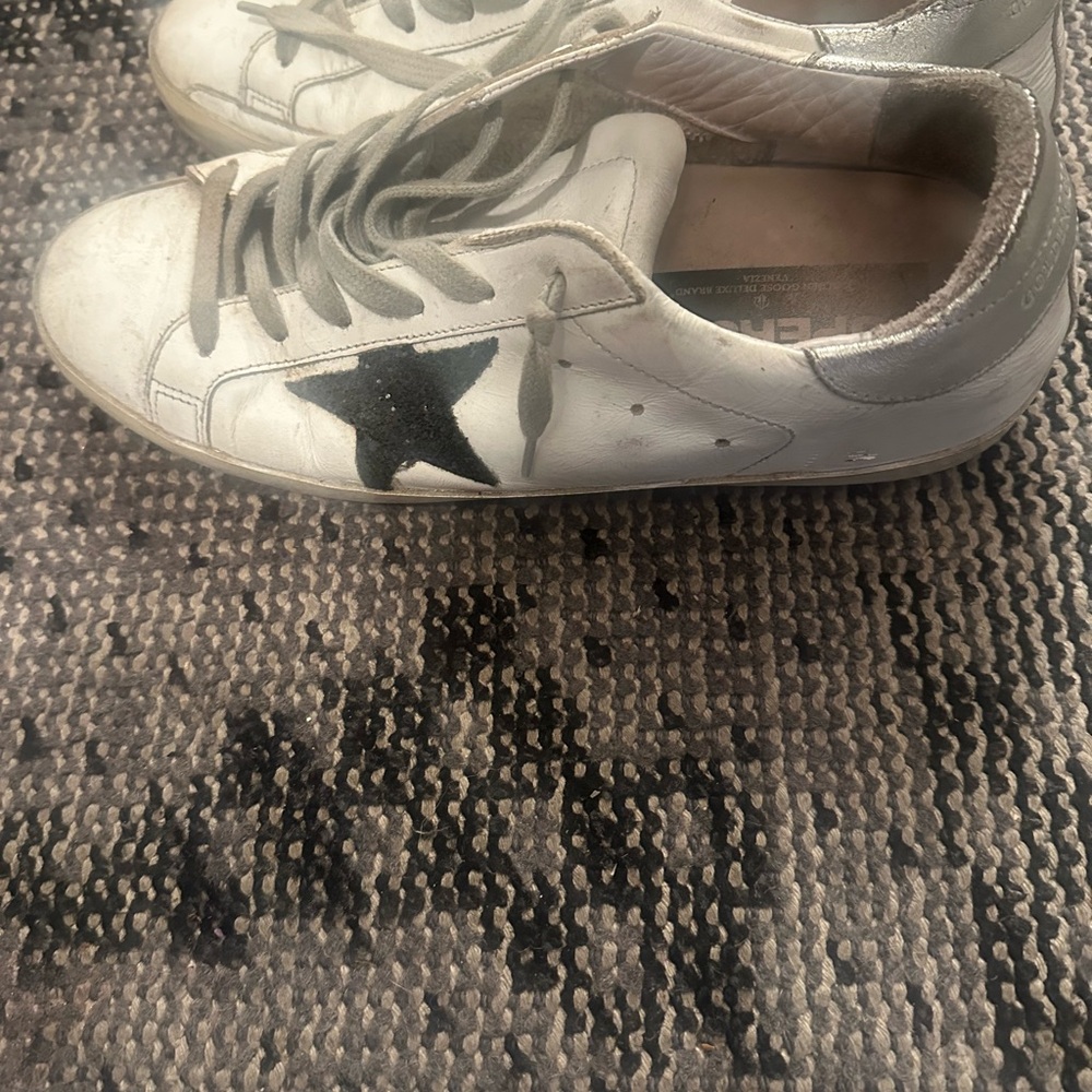 Golden Goose Superstar White Sneakers with Black Star size 40 fits US 9.5-10 - Picture 3 of 6
